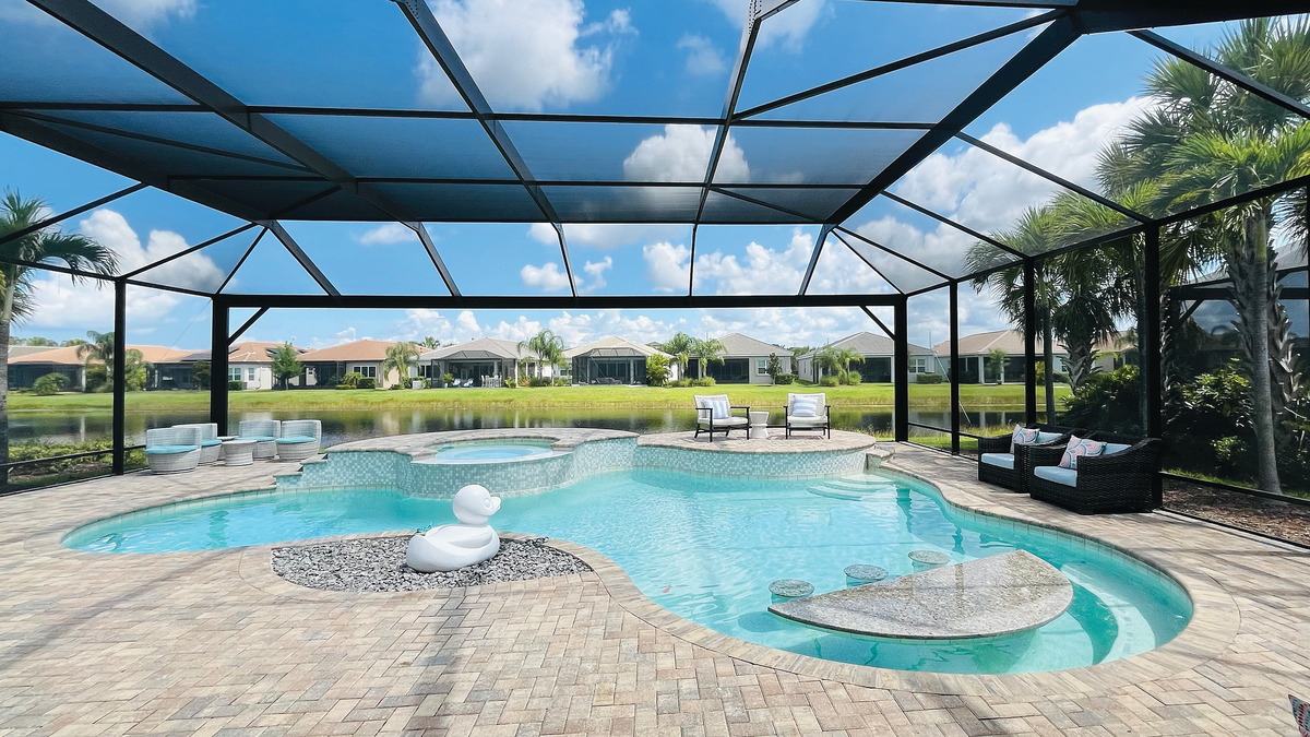 Patio-Enclosures-FLA-Hartshorn-pool-cage-1_93c570
